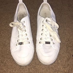 White leather guess sneakers woman’s 10